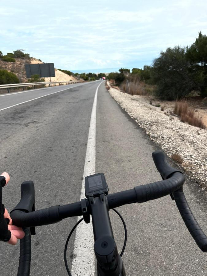Villamartin Apartment. Excellent Location For Golfers, Cyclists And Hikers エクステリア 写真